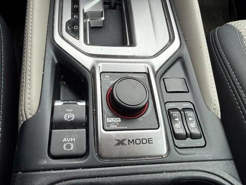 Used 2024 Subaru Forester Premium AWD/4WD image 18