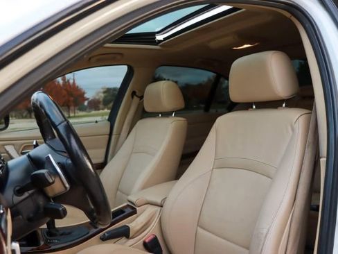 Used 2011 BMW 335i xDrive 335i xDrive image 15