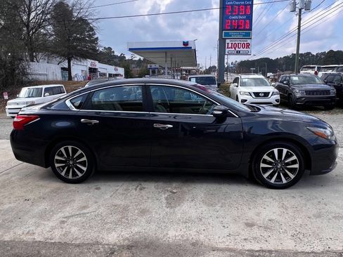 Used 2016 Nissan Altima 2.5 SL w/ 2.5 Technology Package image 7