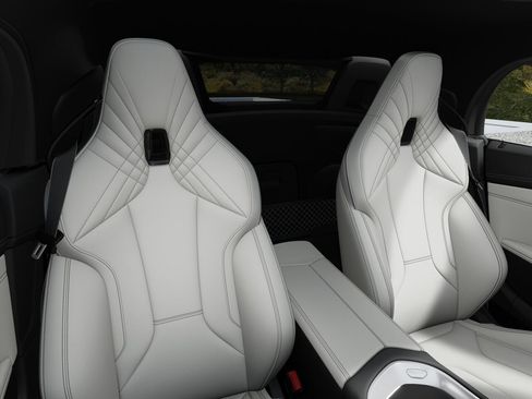 New 2026 BMW Z4 sDrive30i image 11