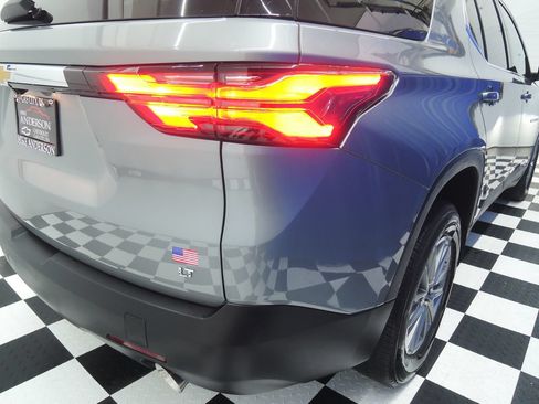 Used 2023 Chevrolet Traverse LT FWD image 32