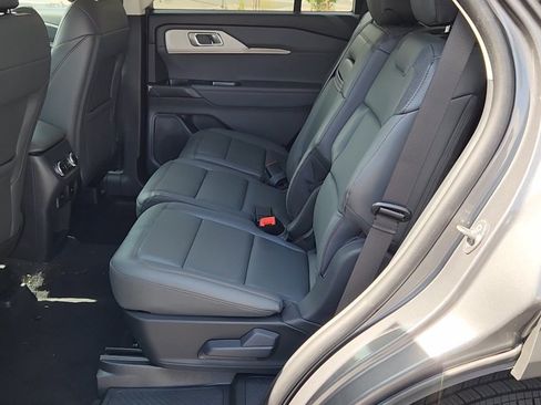 New 2025 Ford Explorer Active w/ Active Comfort Package image 24