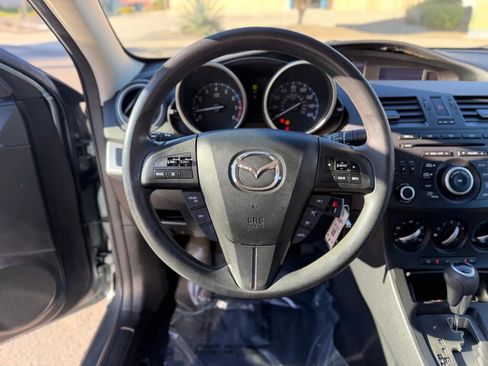 Used 2013 MAZDA MAZDA3 i Sport image 8