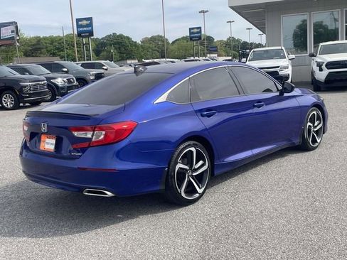 Used 2022 Honda Accord Sport image 3