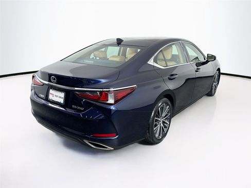 Used 2023 Lexus ES 350 w/ Premium Package image 12