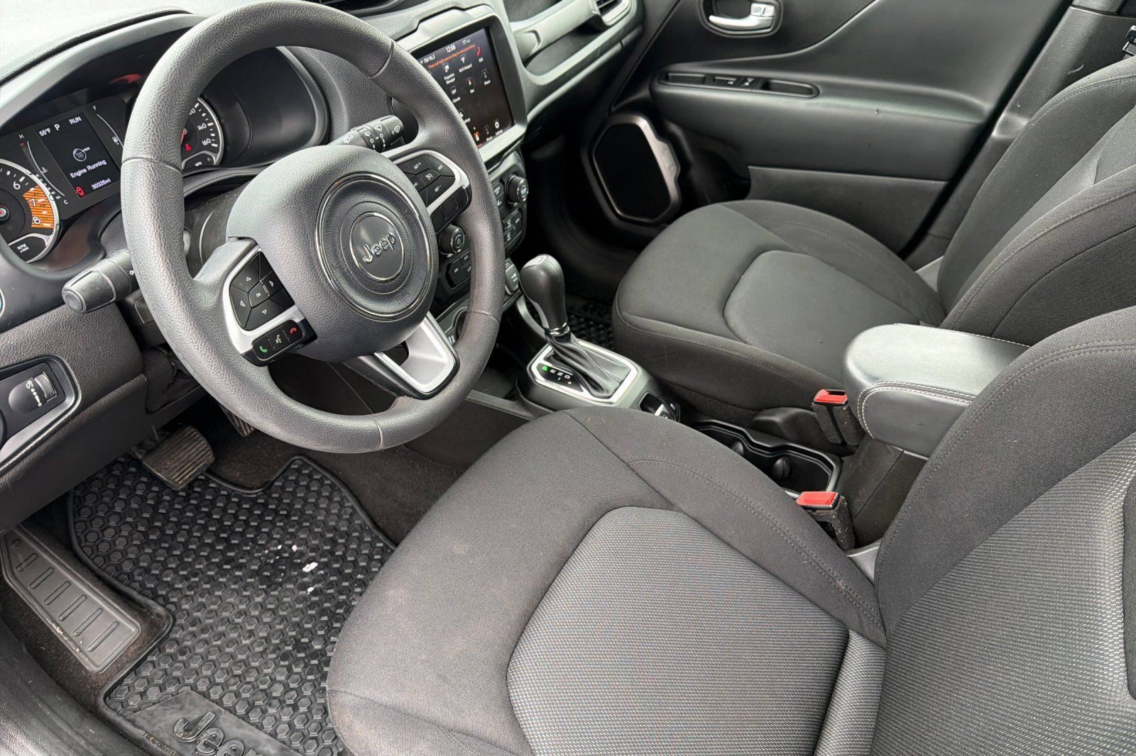 Used 2023 Jeep Renegade Latitude AWD/4WD image 7