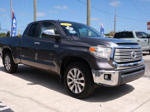 Used 2015 Toyota Tundra Limited w/ Limited Premium Package RWD image 3