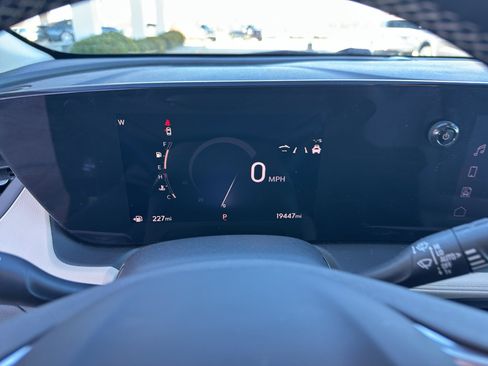 Used 2024 Buick Encore GX Avenir w/ Avenir Technology Package image 18