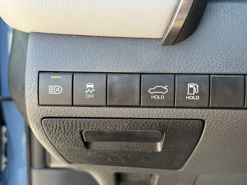 Used 2024 Toyota Camry SE FWD image 25