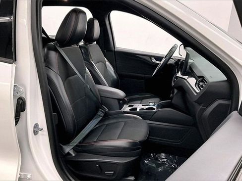 Used 2023 Ford Escape ST-Line Elite image 7