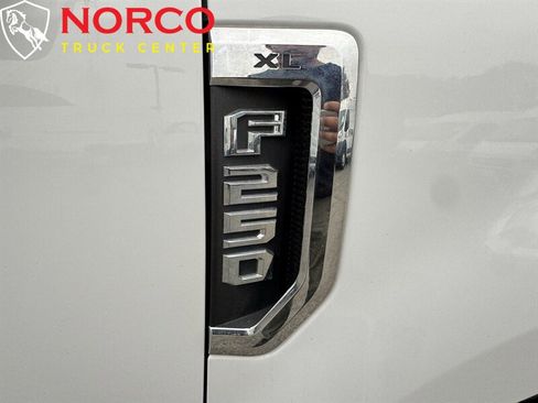 Used 2020 Ford F250 XL w/ Power Equipment Group image 12