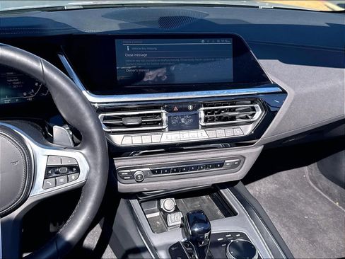 Used 2023 BMW Z4 M40i w/ Premium Package RWD image 12