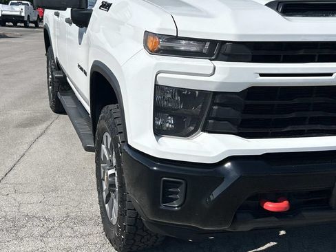 Used 2024 Chevrolet Silverado 2500 Custom w/ Custom Value Package AWD/4WD image 13