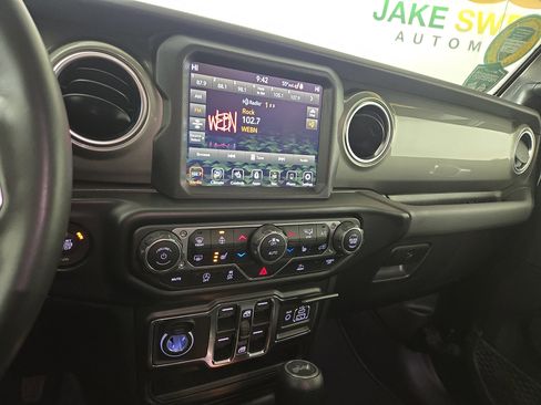 Used 2022 Jeep Wrangler Unlimited Sahara w/ LED Lighting Group image 22