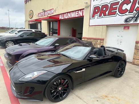 Used 2014 Jaguar F-TYPE S image 36