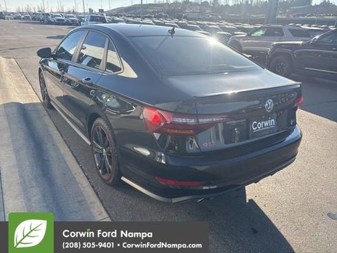 Used 2019 Volkswagen Jetta GLI image 7