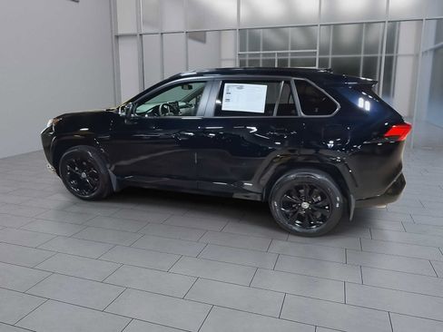 Used 2023 Toyota RAV4 SE w/ Convenience Package AWD/4WD image 6