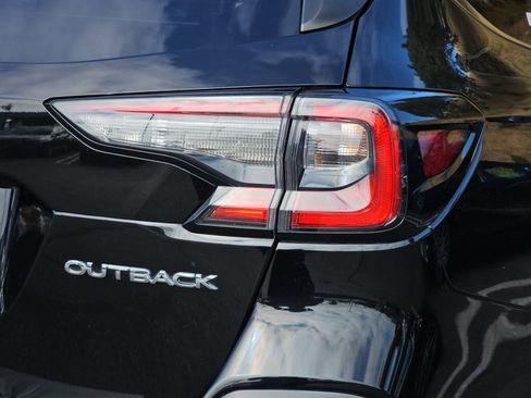 Certified 2022 Subaru Outback Premium AWD/4WD image 36