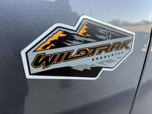 Used 2023 Ford Bronco Wildtrak image 23