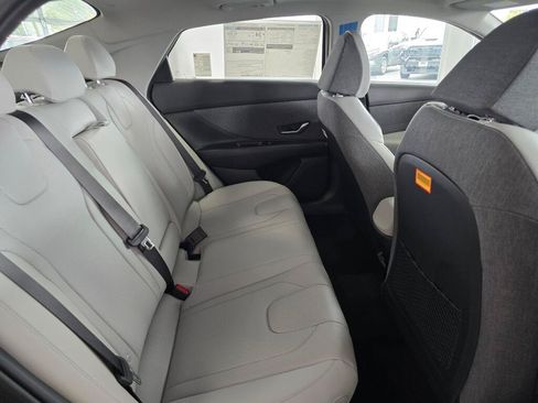 New 2026 Hyundai Elantra Limited FWD image 37