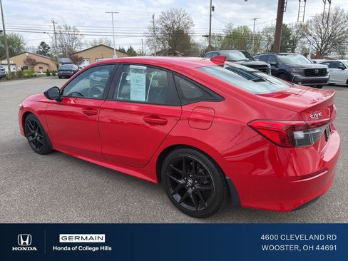 Used 2024 Honda Civic Sport image 9