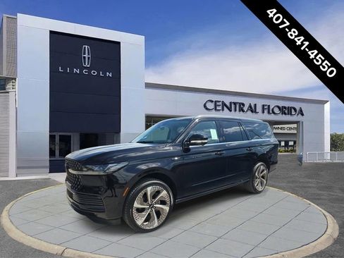 New 2026 Lincoln Navigator L Black Label AWD/4WD image 7