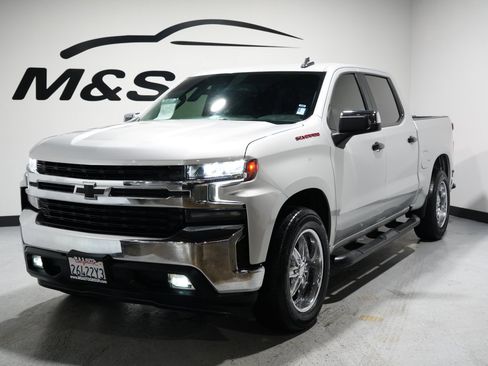 Used 2020 Chevrolet Silverado 1500 LT w/ All-Star Edition image 3