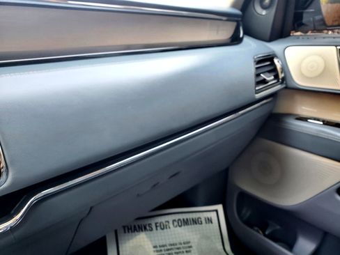 Used 2018 Lincoln Navigator Black Label w/ Cargo Package image 27