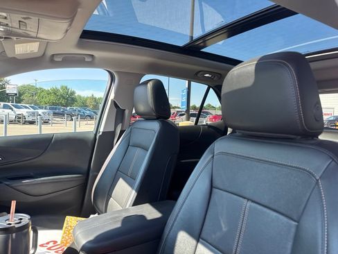 Used 2023 Chevrolet Equinox Premier AWD/4WD image 7