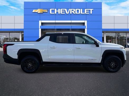 Used 2024 Chevrolet Silverado EV W/T image 5