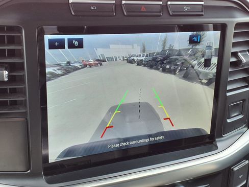 Used 2023 Ford F150 Lariat image 11