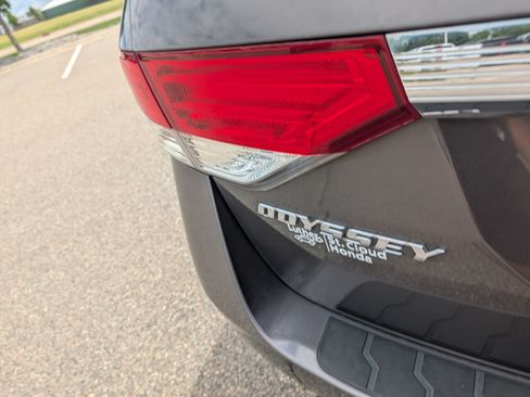 Used 2016 Honda Odyssey EX-L image 17
