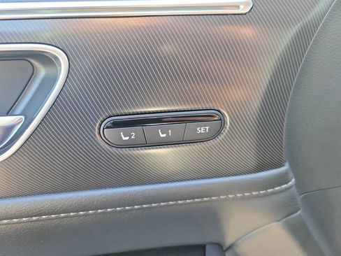 New 2026 INFINITI QX80 Luxe image 17