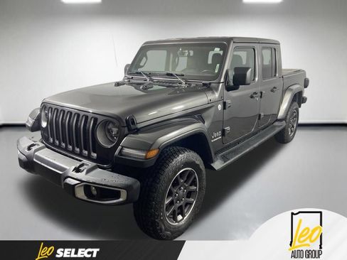 Used 2022 Jeep Gladiator Overland w/ Popular Equipment Package AWD/4WD image 1
