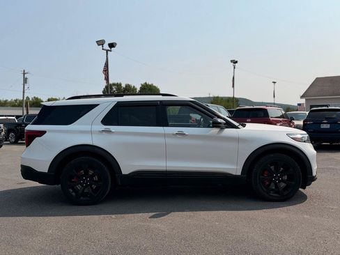 Used 2021 Ford Explorer ST w/ ST Street Pack AWD/4WD image 4