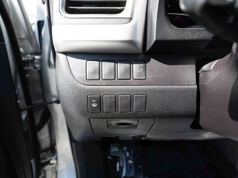 Used 2016 Toyota Highlander Plus image 11