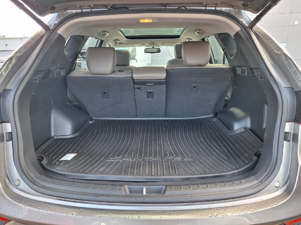 Used 2017 Hyundai Santa Fe Sport w/ 2.4L Tech Package 04 FWD image 28