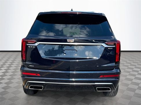 Used 2021 Cadillac XT6 Premium Luxury image 7