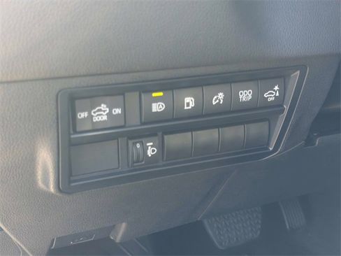 Used 2023 Toyota Tundra Limited image 25