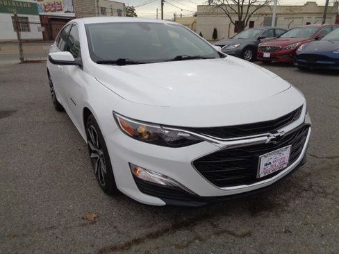 Used 2021 Chevrolet Malibu RS image 17