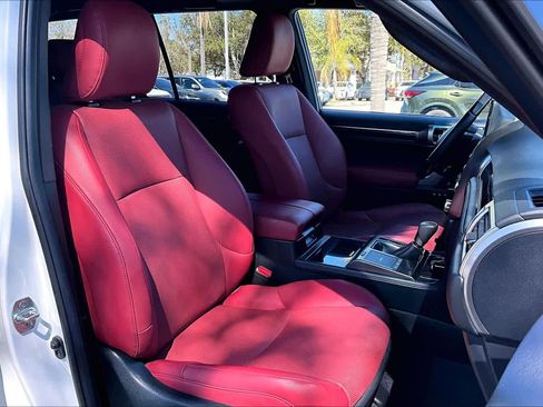 Used 2023 Lexus GX 460 Premium w/ Premium Package image 9