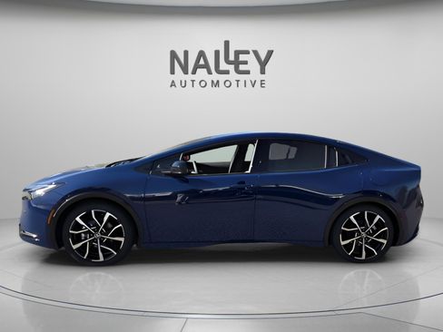 New 2026 Toyota Prius XSE Premium image 2