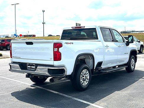 Used 2025 Chevrolet Silverado 2500 LT w/ Convenience Package AWD/4WD image 8