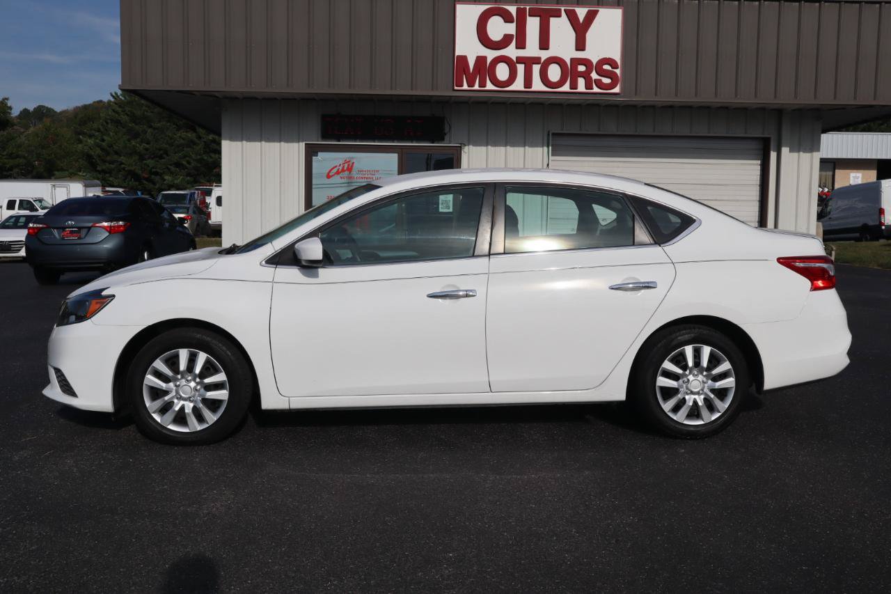 Used 2019 Nissan Sentra S FWD image 10