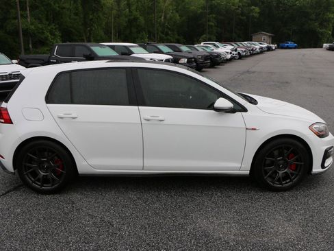Used 2020 Volkswagen GTI SE FWD image 9