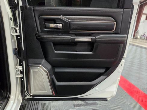 Used 2020 RAM 2500 Limited image 40