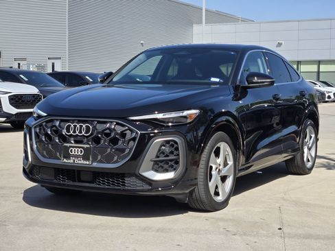 Used 2025 Audi Q5 Prestige w/ 20" Wheel Package AWD/4WD image 6