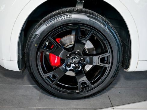 Used 2022 Maserati Levante GT image 44