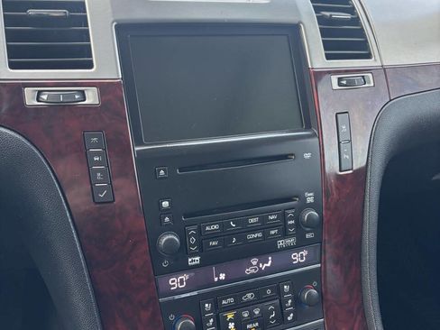 Used 2008 Cadillac Escalade Base AWD 4dr SUV image 9