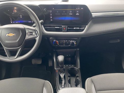 Used 2024 Chevrolet TrailBlazer LT image 16